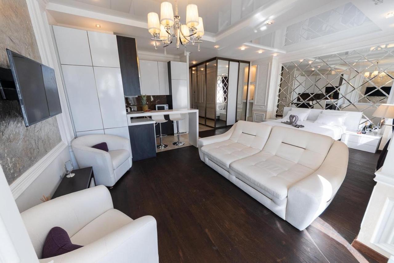 Exquisite Panoramic Views Apartment Dnipro Embankment Kijev Kültér fotó