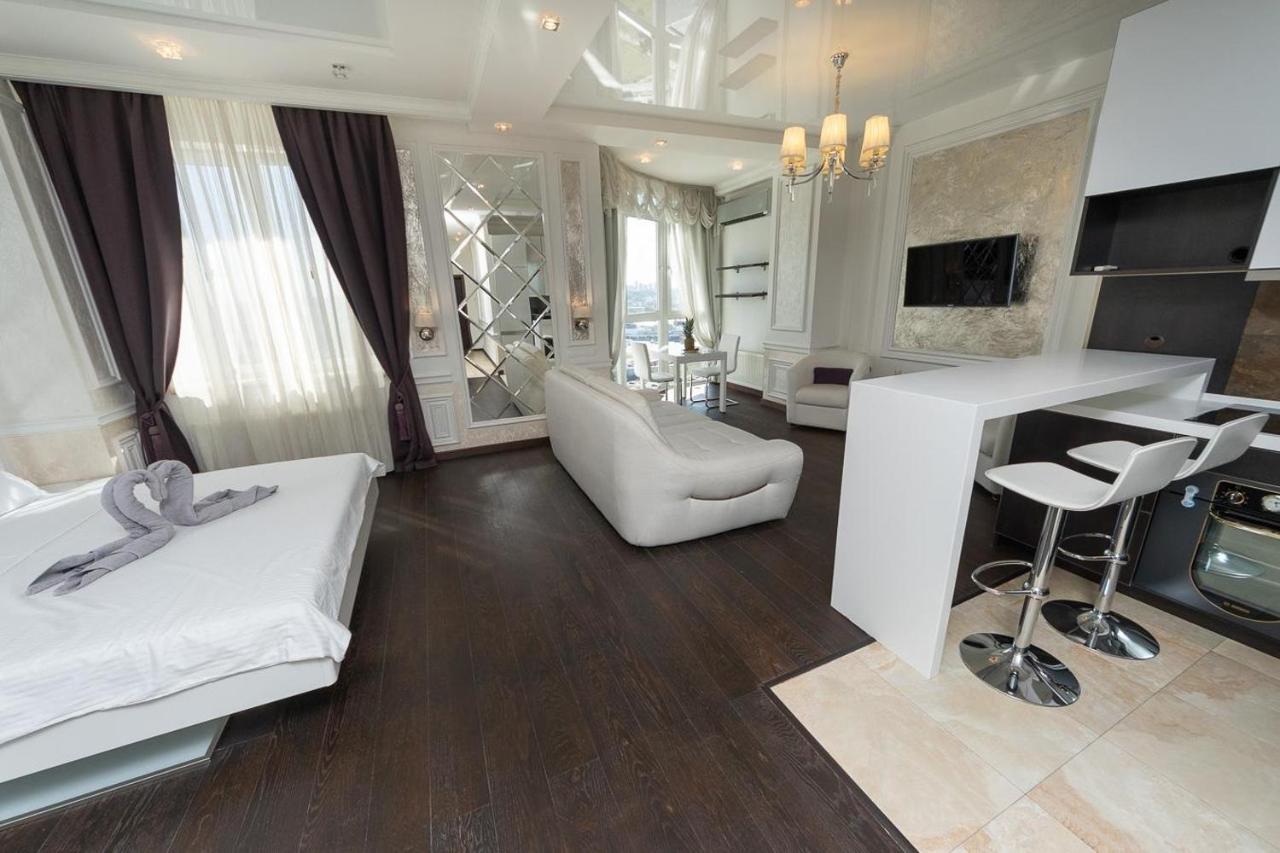 Exquisite Panoramic Views Apartment Dnipro Embankment Kijev Kültér fotó