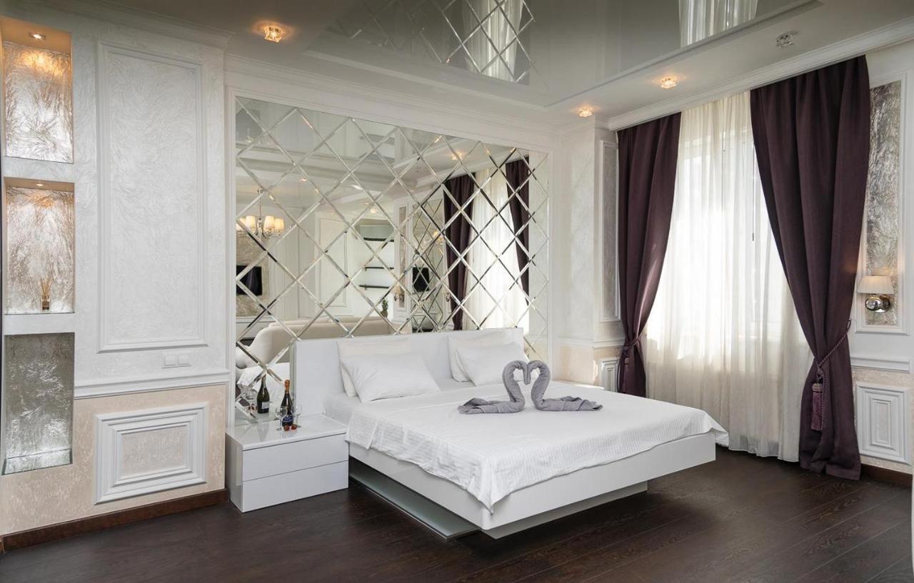 Exquisite Panoramic Views Apartment Dnipro Embankment Kijev Kültér fotó